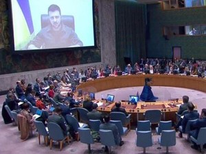 Video Mayat Terbakar-Tak Utuh Diputar Presiden Ukraina di DK PBB