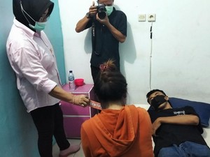 Salon di NTB Diduga Tempat Prostitusi, Pasangan Bugil-4 PSK Dibekuk