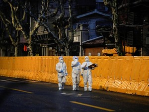 Shanghai Kerahkan Drone dan Robot Anjing untuk Patroli Lockdown