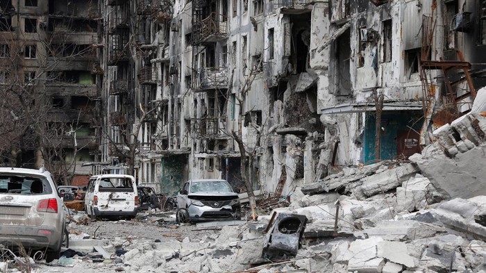 Kota Mariupol di wilayah Ukraina bagian tenggara alami kehancuran hingga 90 persen usai dikepung pasukan Rusia selama beberapa pekan terakhir. Ini fotonya.