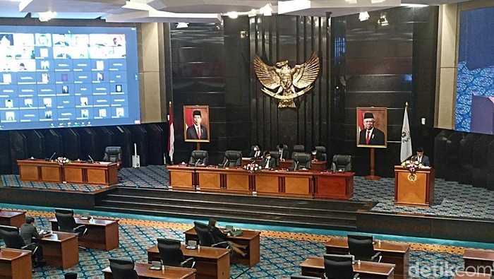 Rapat Paripurda DPRD DKI Jakarta