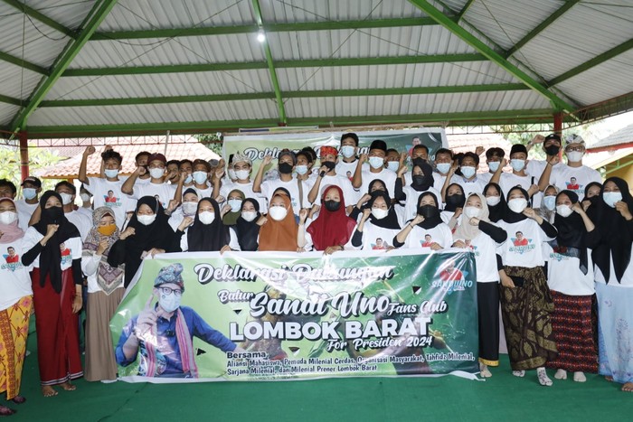 Relawan Sandiaga