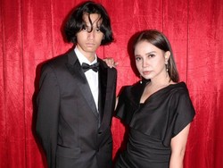 8 Potret Kebersamaan Rossa & Putra Semata Wayangnya, Kompak Bak Kakak Beradik