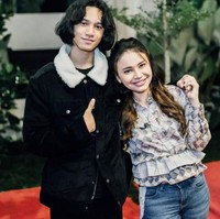 Rizky Langit Ramadhan lahir pada 3 Oktober 2006. Terlahir dari orangtua yang sama-sama berprofesi sebagai musisi, bukan tidak mungkin kelak Rizky akan mengikuti jejak orangtuanya tersebut. Foto: Instagram/@itsrossa910