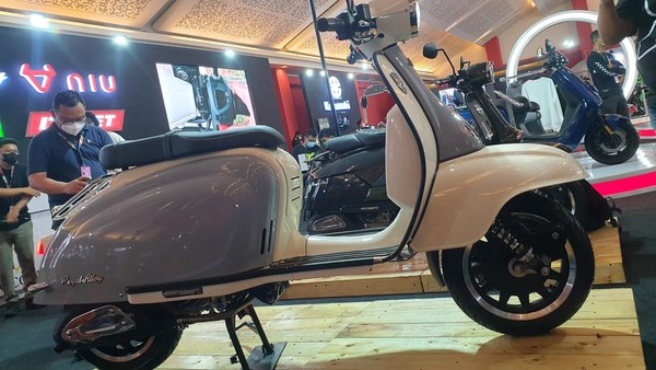 Potret Royal Alloy TG150 Terbaru Pesaing Vespa dan Lambretta