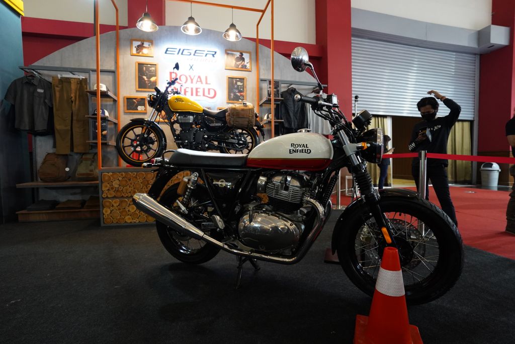 Royal Enfield di IIMS Hybrid 2022