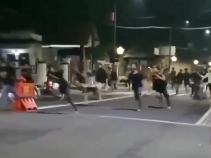 Video viral perang sarung di Pemalang, Rabu (6/4/2022).