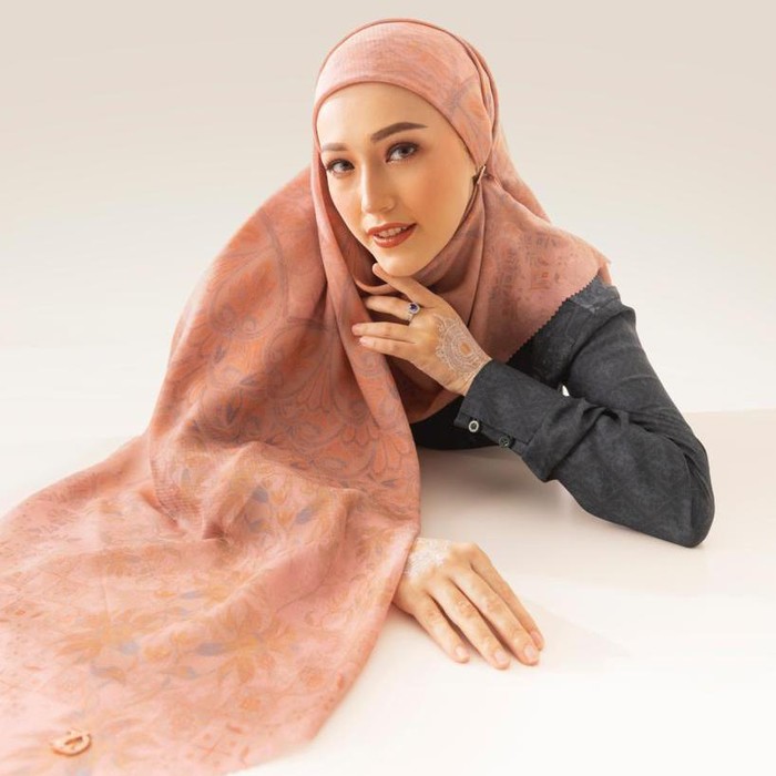 Zyta Delia x Adelia Pasha Scarf