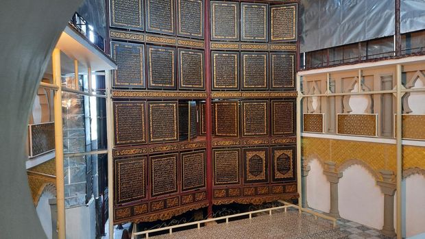 Wisata religi Al-Qur'an raksasa di Palembang.