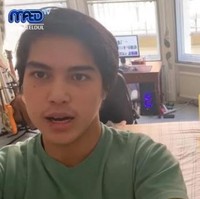Putra kedua Maia Estianty, El Rumi saat ini sedang melanjutkan pendidikannya di London. Selama di London El tinggal di apartemen. Walaupun tidak terlalu besar namun apartemennya itu terlihat nyaman dan cukup lengkap. Foto: YouTube