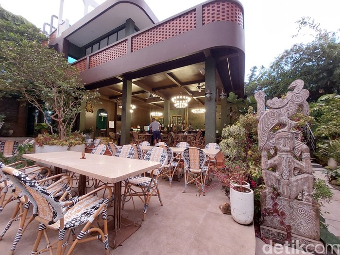 Casa de Rote di Tangerang Selatan