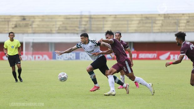 Ciro Alves.