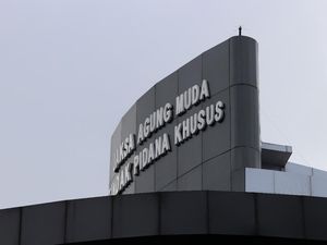 Pegawai Kemendag Diperiksa Kejagung Terkait Kasus Impor Baja