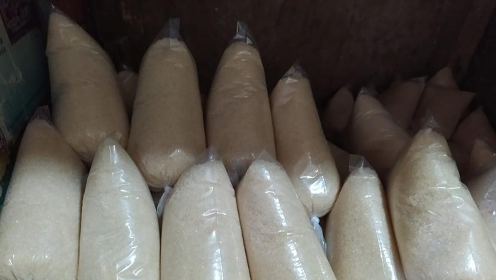 Harga gula di pasar tembus Rp 15.000/kg