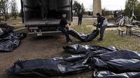 Sementara negara-negara Barat meningkatkan sanksi terhadap Rusia sebagai respons atas temuan mengerikan di wilayah Ukraina tersebut.