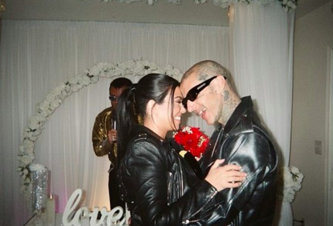 Menemukan ini di rol kameraku,” tulis Kourtney di awal keterangan fotonya di Instagram. Foto: dok. Instagram