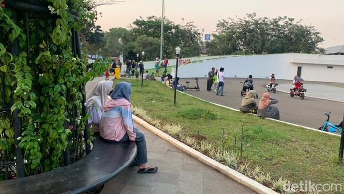 Lapangan Karangpawitan.