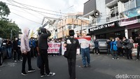 Ketua Cabang PMII Kota Sukabumi Syahrul Umar memastikan aksi demo ini untuk menuntut adanya penegakkan hukum atas dugaan kekerasan yang dilakukan oknum petugas pada demo pekan lalu.