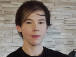 7 Potret Transgender yang Menyesal Jadi Pria, Kembali Jadi Wanita