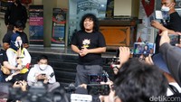 Marshel pun menjelaskan apa yang terjadi hingga dirinya tersangkut di kasus Dea OnlyFans. Pool/Noel/detikFoto