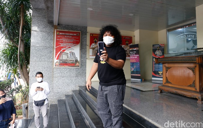 Marshel Widianto Marshel Widianto usai jalani pemeriksaan di Polda Metro Jaya.