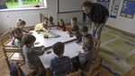 Masih Perang, Shelter Bom di Ukraina Jadi Tempat Belajar Anak-anak