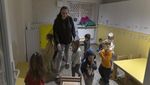 Masih Perang, Shelter Bom di Ukraina Jadi Tempat Belajar Anak-anak