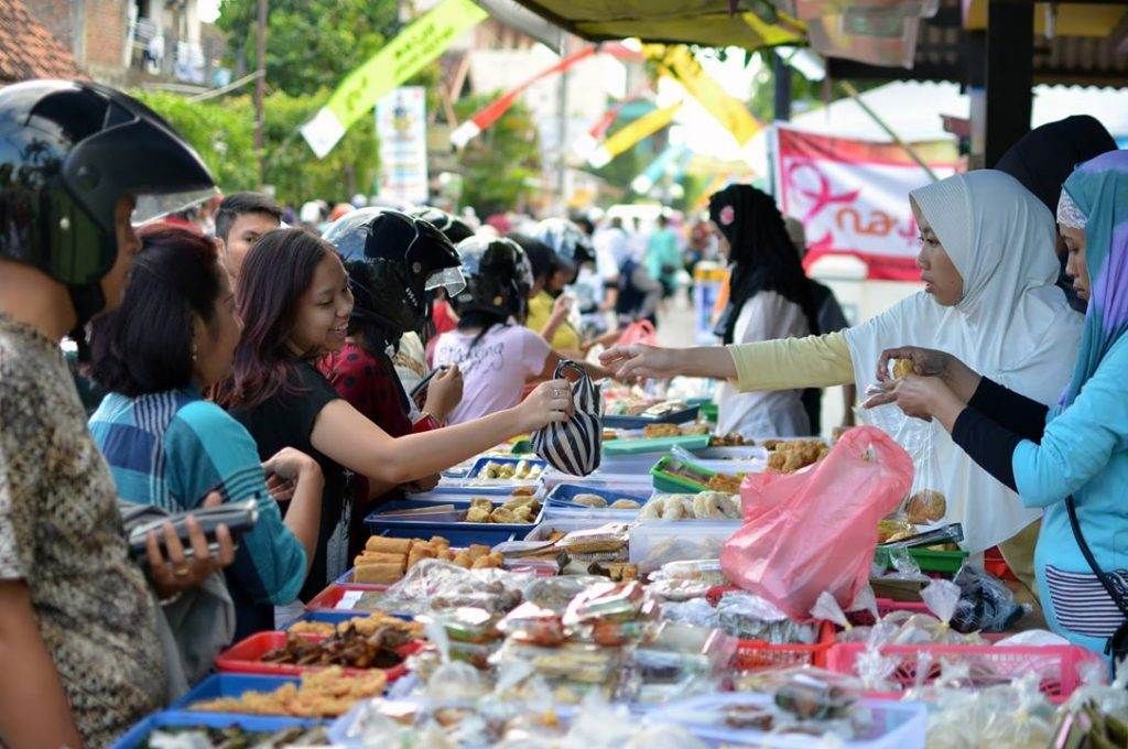 Seru! Di 5 Tempat Ngabuburit Ini Ramai Pedagang Takjil Enak, Mulai Rp 5 Ribuan