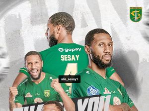 Kabar dari Persebaya: Alie Sesay Keluar, Zaenuri Masuk