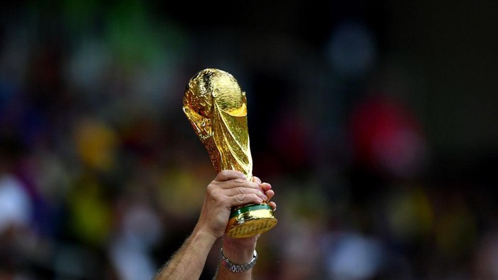 MOSCOW, RUSSIA - JULY 03:  A replica world cup trophy is seen prior to the 2018 FIFA World Cup Russia Round of 16 match between Colombia and England at Spartak Stadium on July 3, 2018 in Moscow, Russia.  (Photo by Dan Mullan/Getty Images)