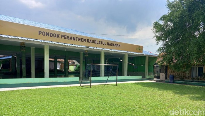 Ponpes Raudlatul Hasanah.