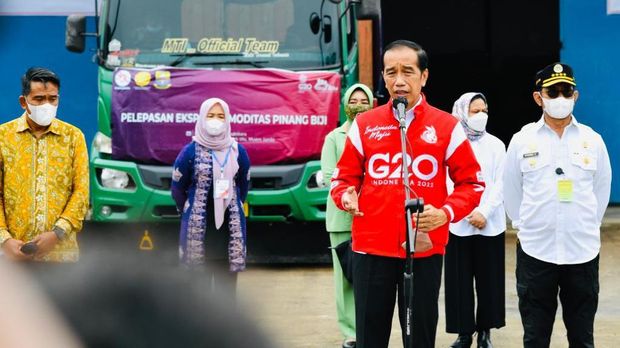 Presiden Jokowi Melepas Ekspor Komoditas Pinang Biji, Jambi, 7 April 2022. (Dok: Biro Pers Sekretariat Presiden)