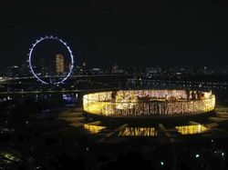 Potret Spektakuler Lamar Kekasih Pakai 150 Drone