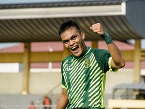 Rekam Jejak Rachmat Irianto yang Jadi Andalan Timnas Indonesia