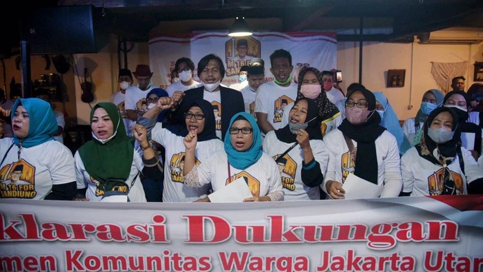 Relawan Sandiaga