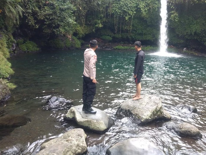 Seorang mahasiswa Unsoed, AH (21) tewas tenggelam di Curug Duwur Purbalingga, Kamis (7/4/2022).