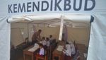Siswa Terdampak Gempa Pasaman Barat Belajar di Sekolah Darurat