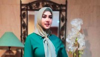 Syahrini juga masih berada di Singapura untuk merayakan Lebaran. Foto: Instagram