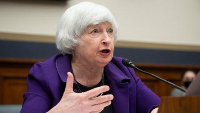 Secretary of Treasury Janet Yellen testifies during a US House Committee on Financial Services hearing on Capitol Hill in Washington, DC, April 6, 2022. (Photo by SAUL LOEB / AFP)