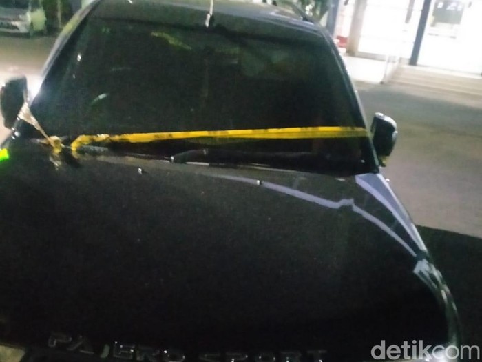 Warga Surabaya ditemukan meninggal dunia dalam mobil yang terparkir di RSUD dr Soegiri Lamongan