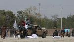 Taliban Bagi-bagi Bantuan Beras dari China