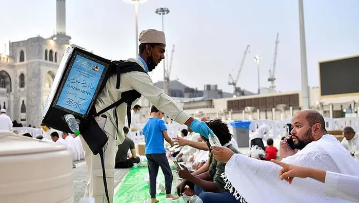 Distribusi Air Zamzam