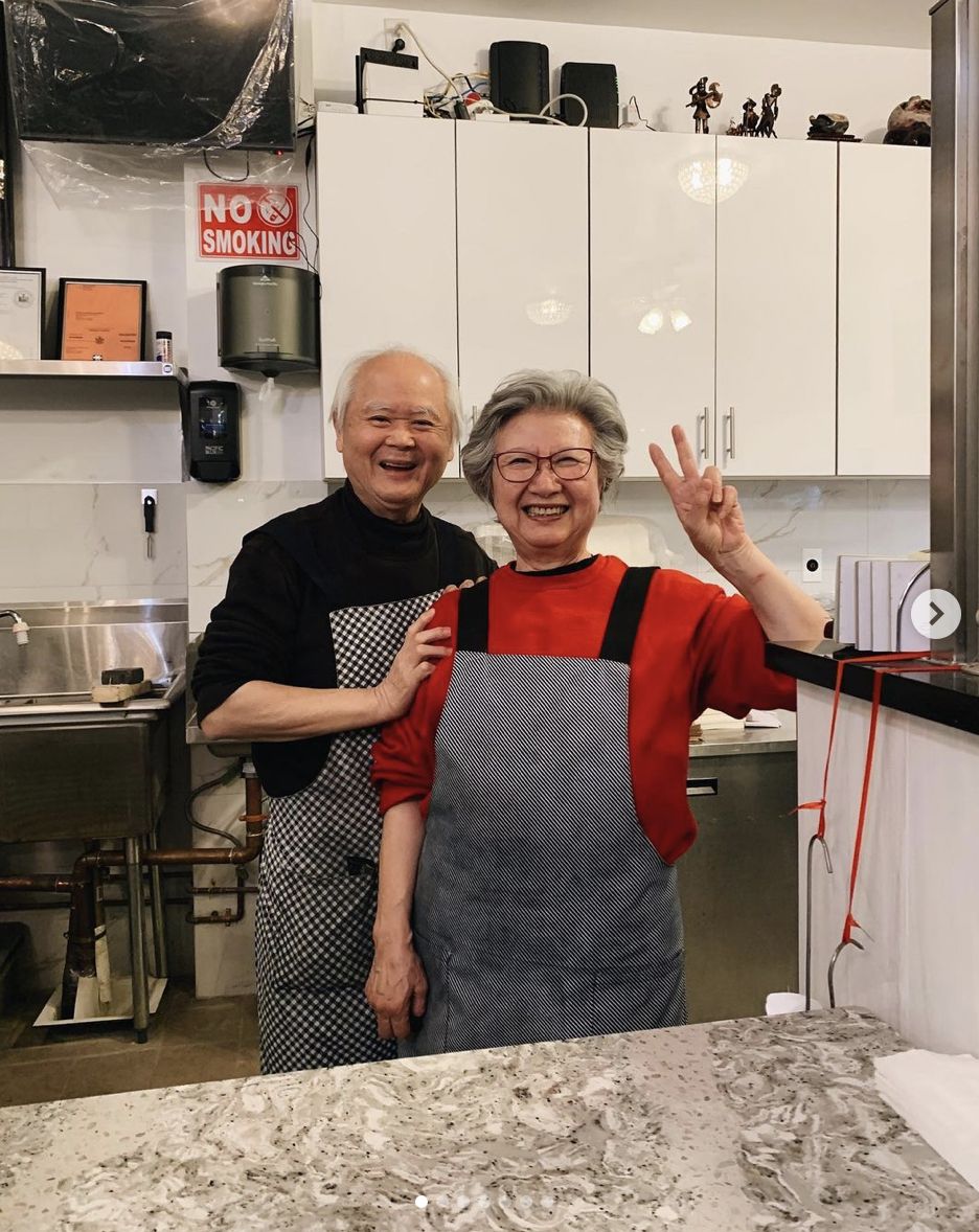 Keren! Pasangan Kakek Nenek 70 Tahun Ini Buka Resto Taiwan di New York