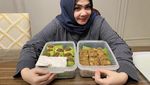 Keseruan Mama Rieta Saat Belajar Bikin Kue hingga Ngemil Durian