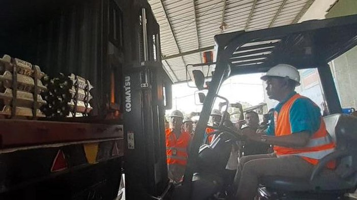 Komoditas timah mendominasi pembiayaan resi gudang.