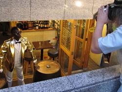 La Sape yang Viral di Kongo, Hidup Susah yang Penting Gaya