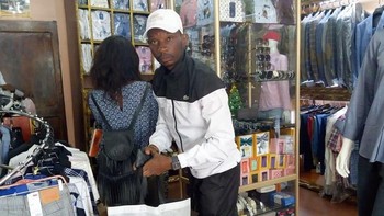 Barang tiruan dianggap sebagai penghinaan. Foto: Instagram @maximepivot