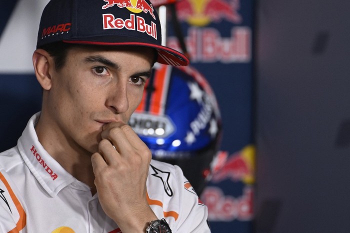 AUSTIN, TEXAS - APRIL 07: Marc Marquez of Spain and Repsol Honda Team looks on during the press conference pre-event during the MotoGP Of The Americas - Previews on April 07, 2022 in Austin, Texas.   Mirco Lazzari gp/Getty Images/AFP (Photo by Mirco Lazzari gp / GETTY IMAGES NORTH AMERICA / Getty Images via AFP)