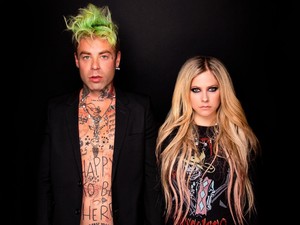 7 Fakta Mod Sun, Musisi Bergaya Nyentrik Calon Suami ke-3 Avril Lavigne