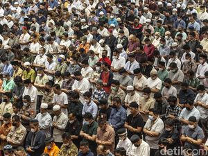 Hukum Sholat Jumat dan Syarat Wajibnya
